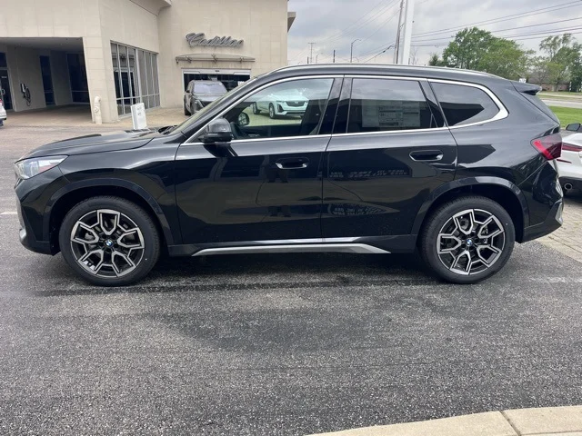 New 2025 Black Sapphire Metallic BMW xDrive28i image 7