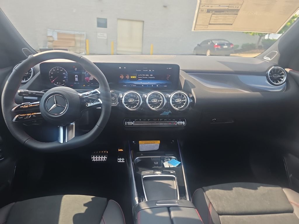 New 2026 Polar White Mercedes-Benz GLA 250 image 12