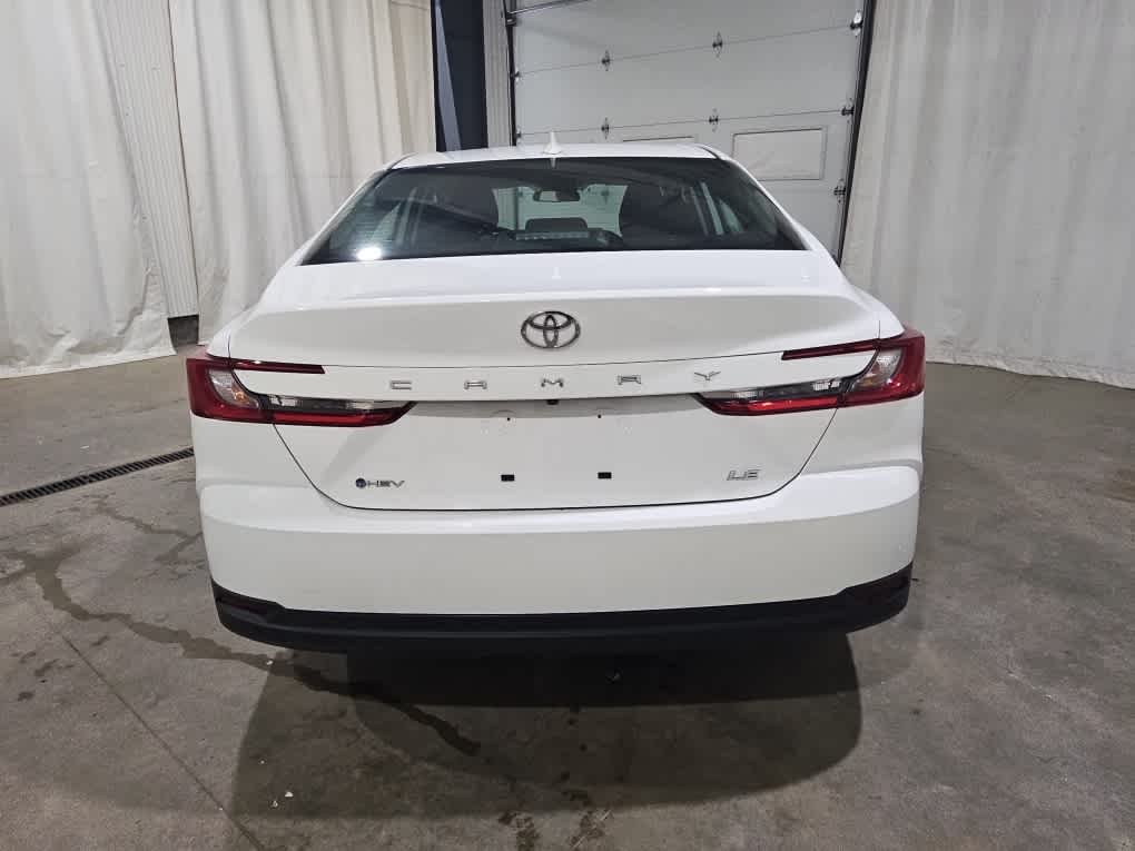 Used 2025 Ice Cap Toyota LE image 6