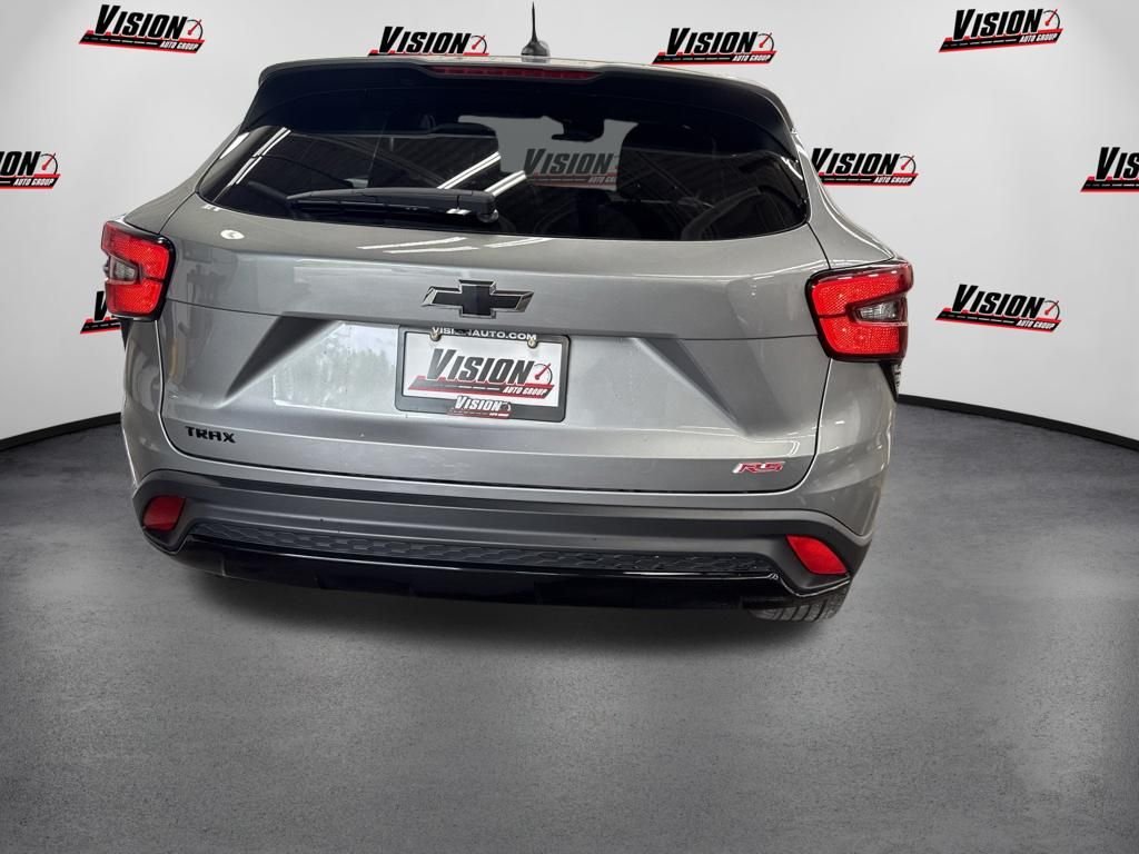 Used 2024 Gray Chevrolet 1RS image 6