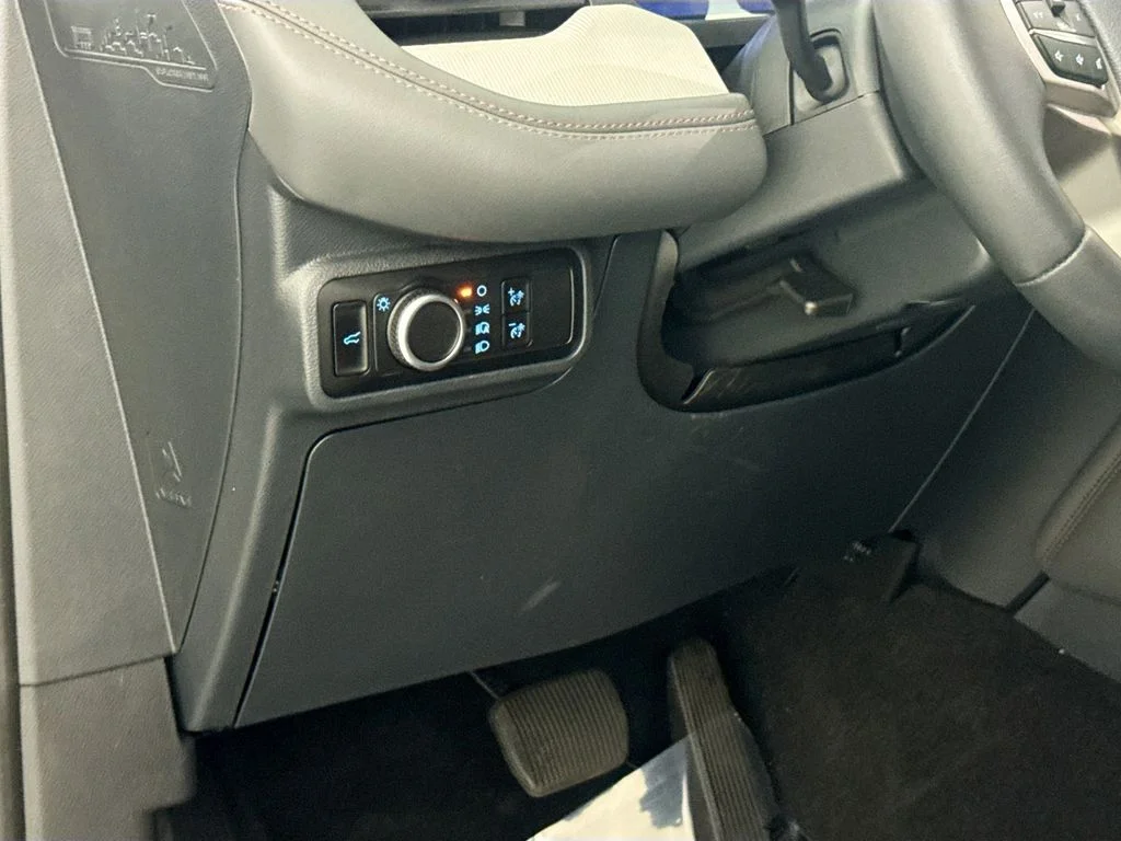2025 Ford Explorer Active - Photo 10