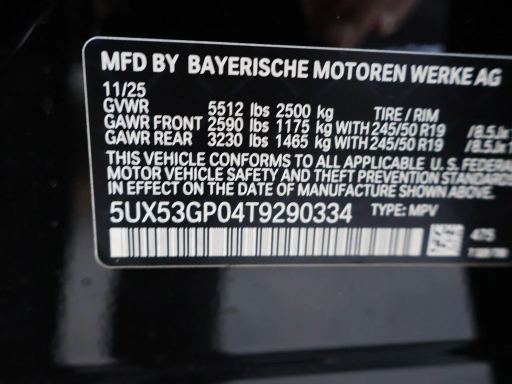 New 2026 Black Sapphire Metallic BMW 30 xDrive image 42