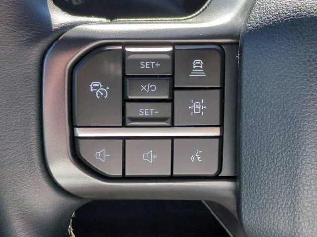 Used 2024 Gray Ford XLT image 16