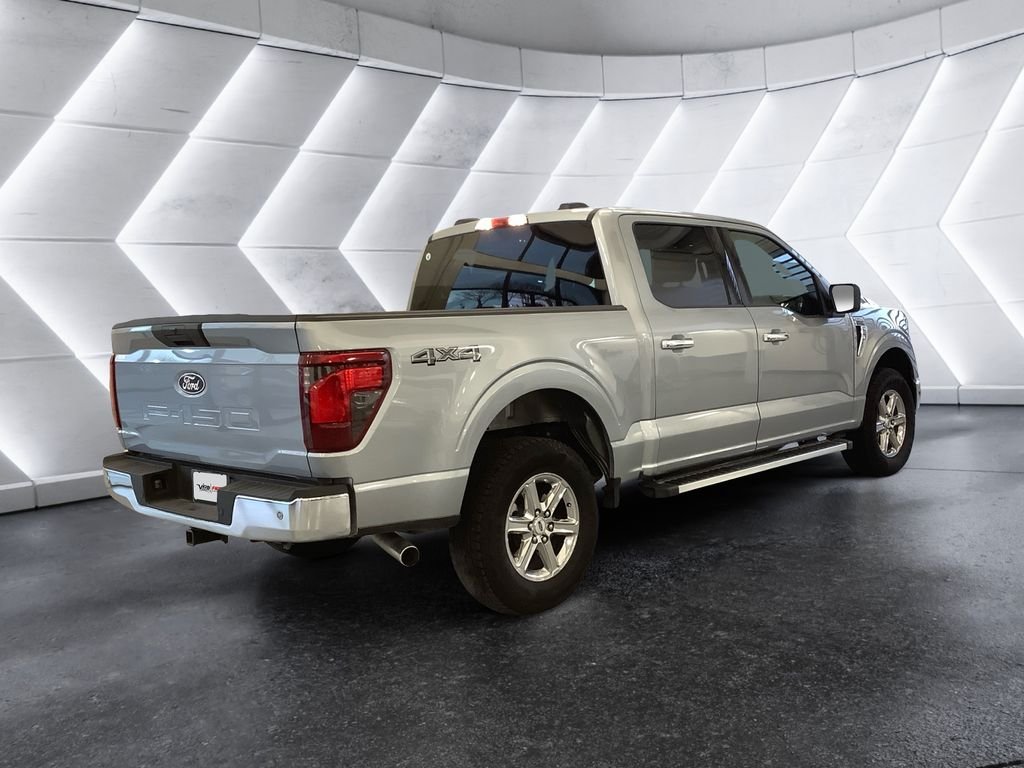 Used 2025 Silver Ford XLT image 4