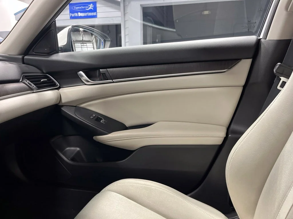 2019 Honda Accord EX - Photo 15