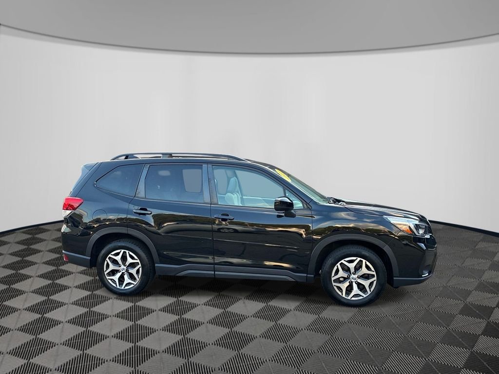 Used 2021 Black Subaru Premium image 8