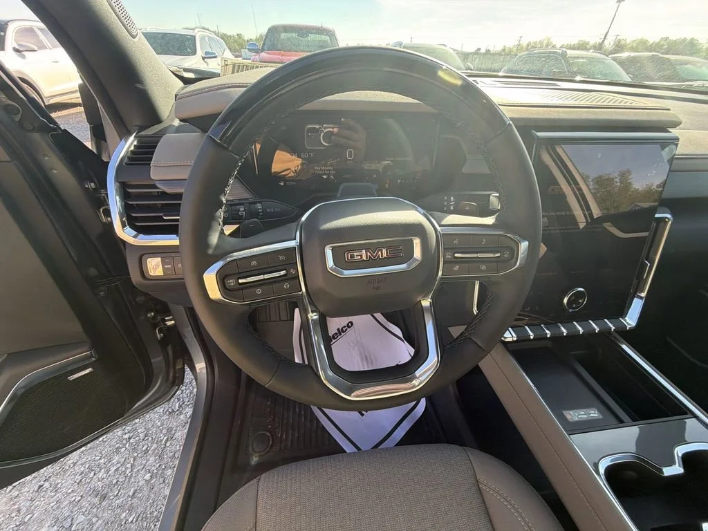 New 2026 Sterling Metallic GMC Elevation image 20