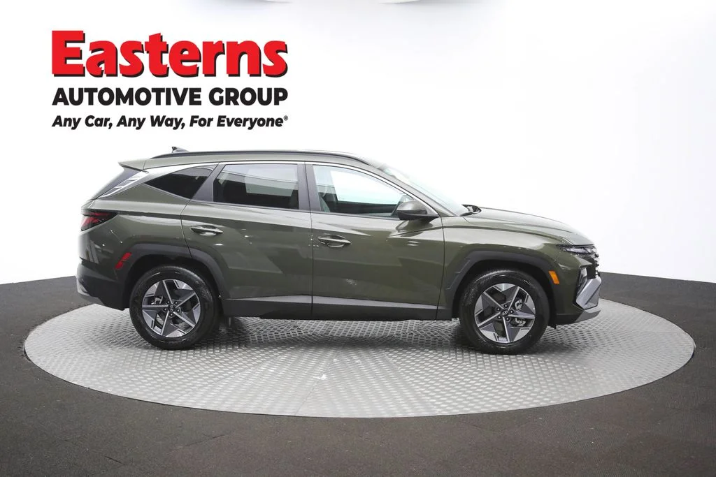Used 2026 Green Hyundai SEL image 45