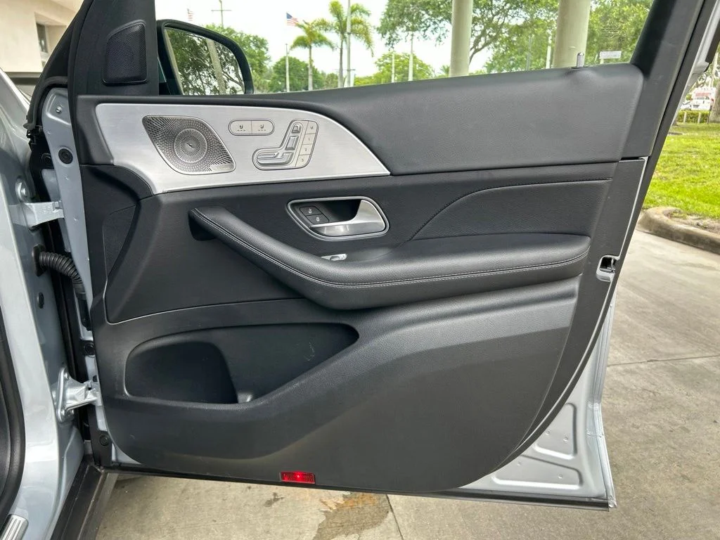 Used 2025 Silver Mercedes-Benz GLE 350 image 25