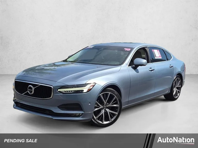 2018 Volvo S90 Momentum