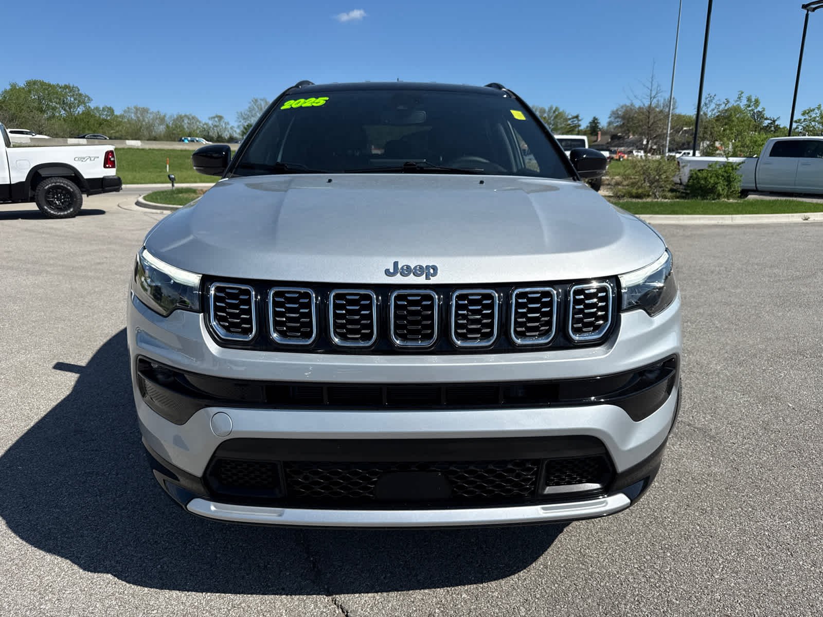 Used 2025 Jeep Compass Limited with VIN 3C4NJDCN5ST527118 for sale in Kansas City