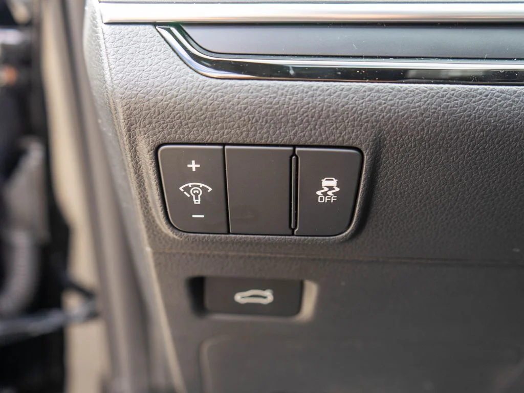New 2026 Aurora Black Pearl Kia GT-Line AWD image 18