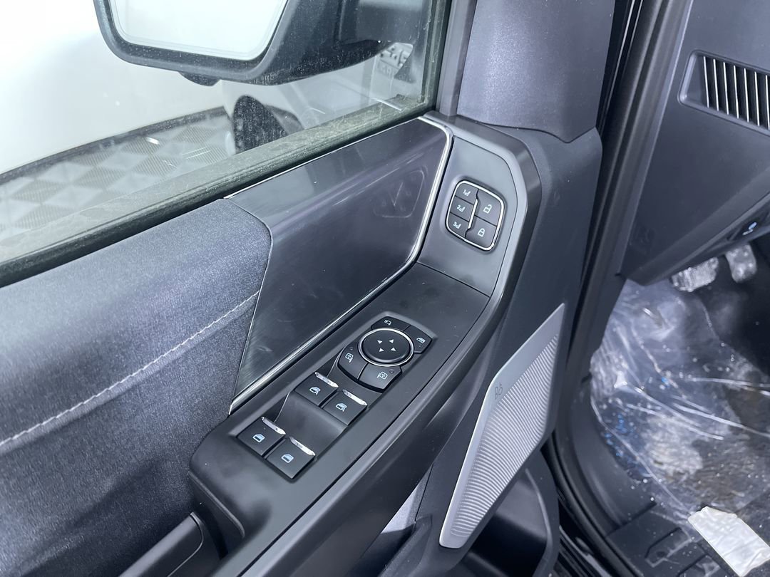 2025 Ford F-150 Lariat - Photo 13