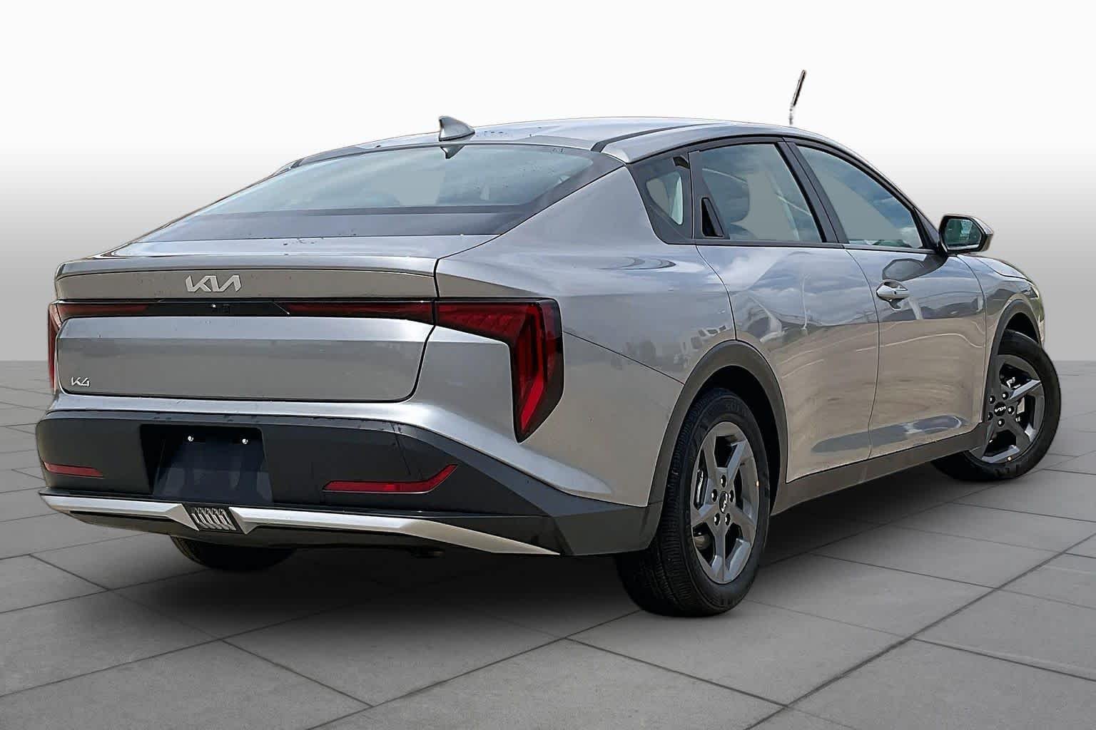 Used 2025 Steel Gray Kia LXS image 12