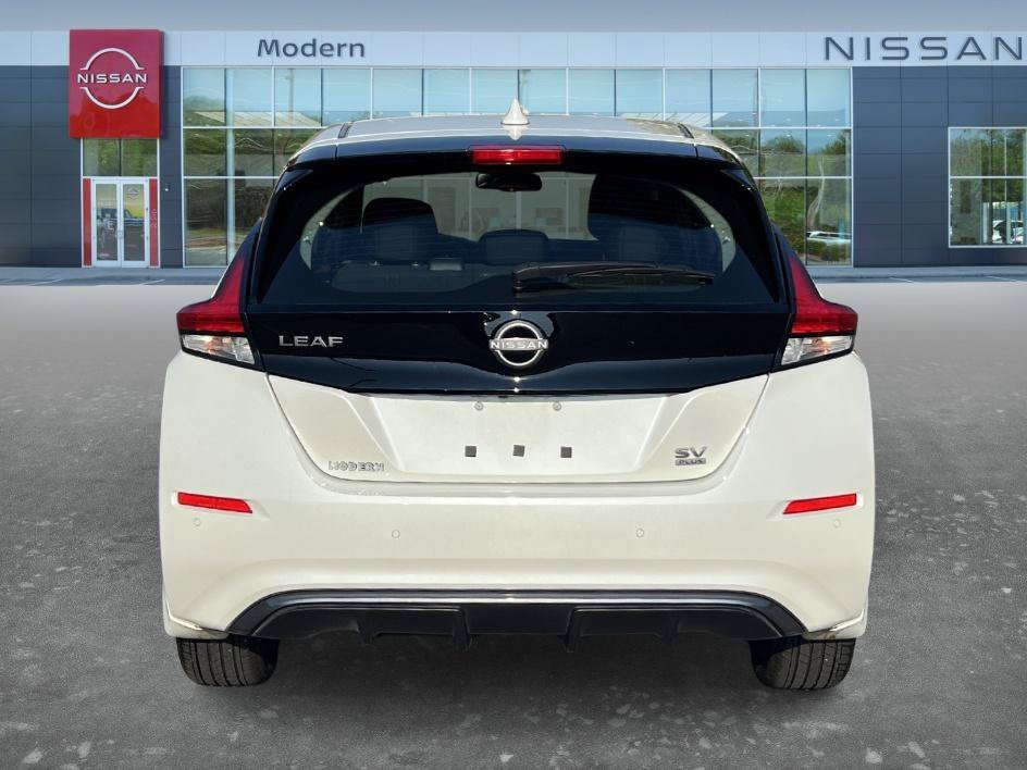 Used 2025 Pearl White Tricoat Nissan SV PLUS image 6