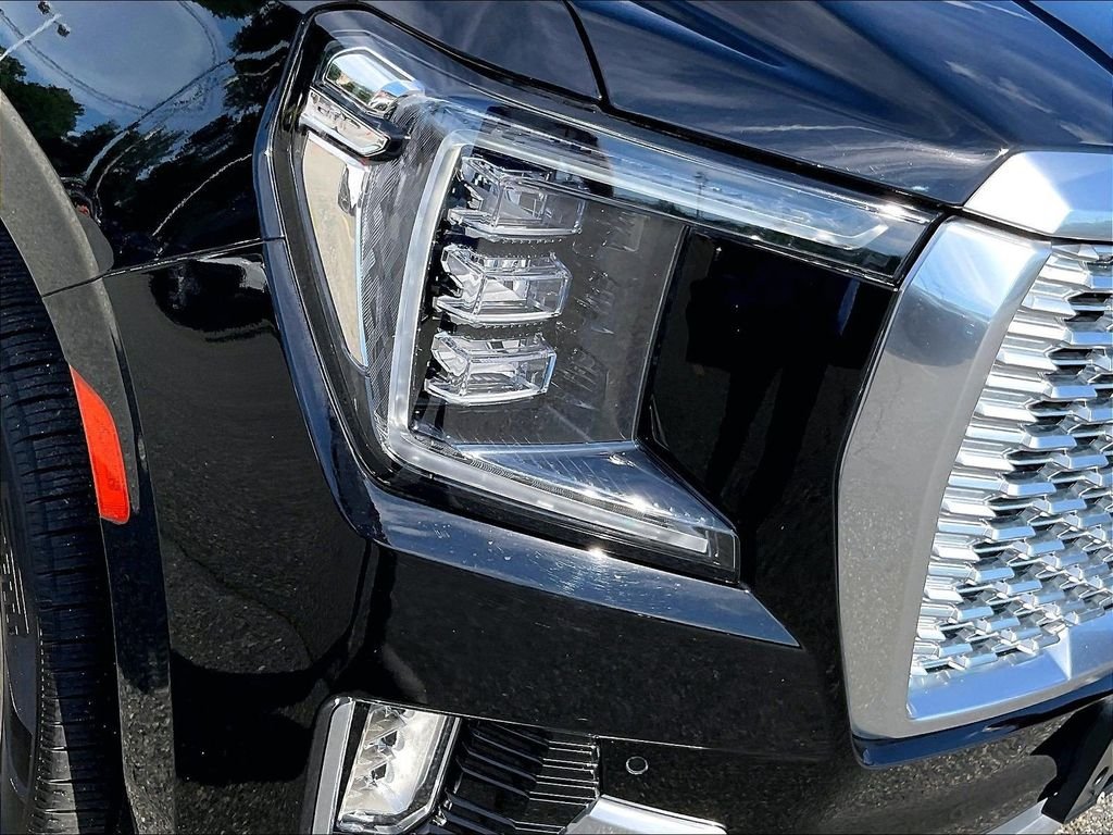 Used 2023 Black GMC Denali image 33