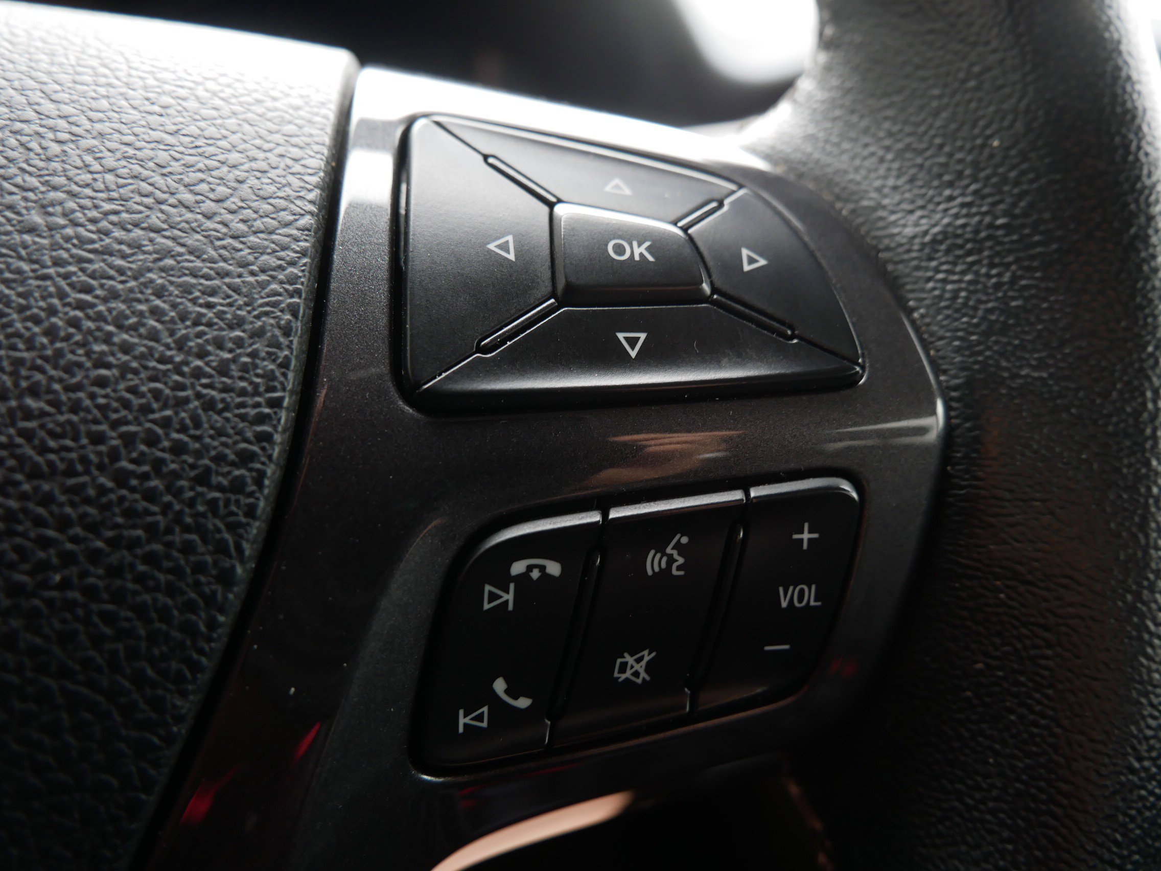 Used 2019 Blue Ford LARIAT image 26