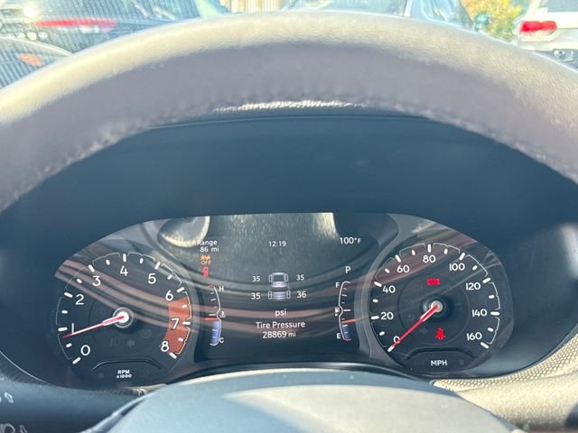 Used 2025 Black Jeep Latitude image 17