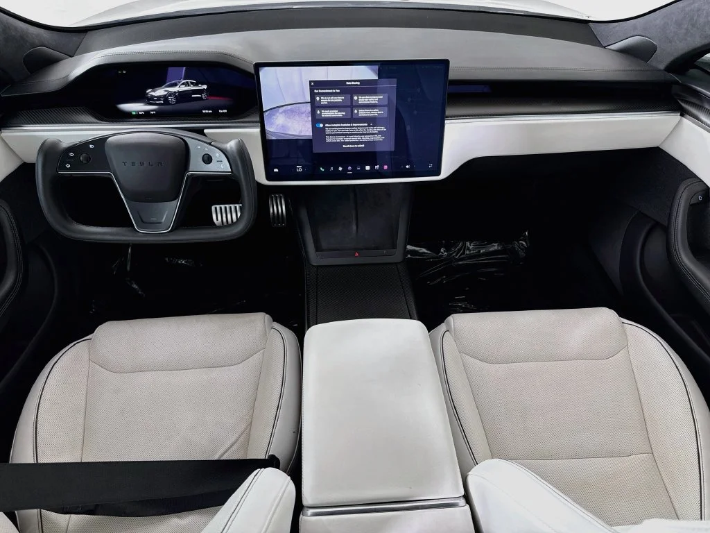 Used 2022 Black Tesla Plaid image 24