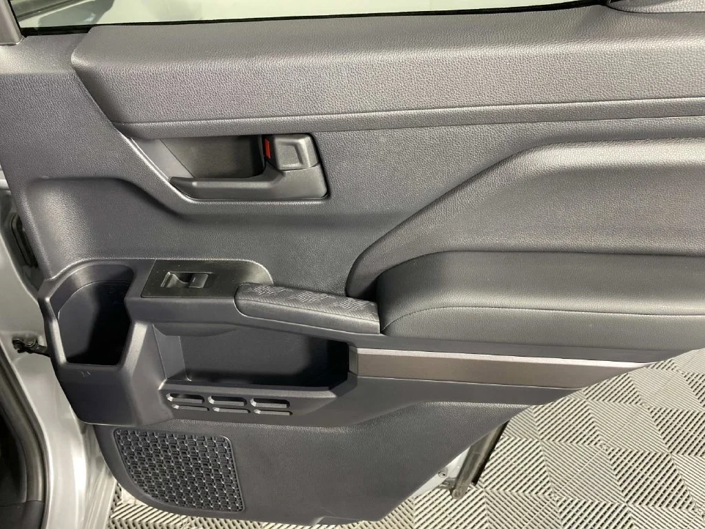 Used 2025 Cutting Edge Toyota SR5 image 24