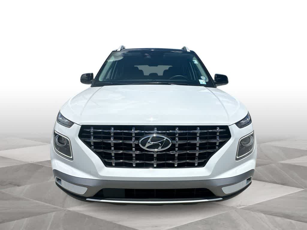 Used 2024 Lunar White Hyundai Limited image 3