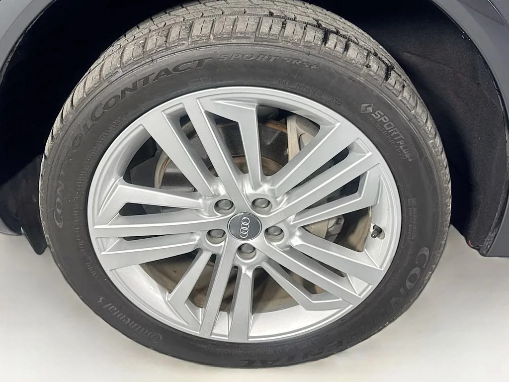 Used 2018 Gray Metallic Audi 2.0T Premium Plus image 43