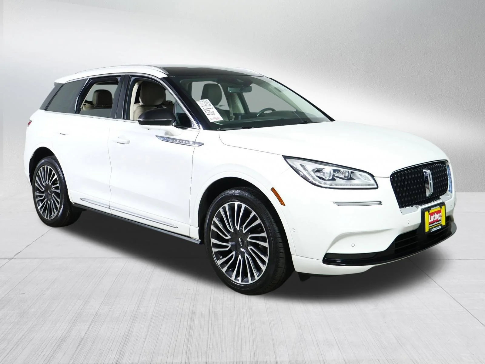 2022 Lincoln Corsair Reserve AWD's photo