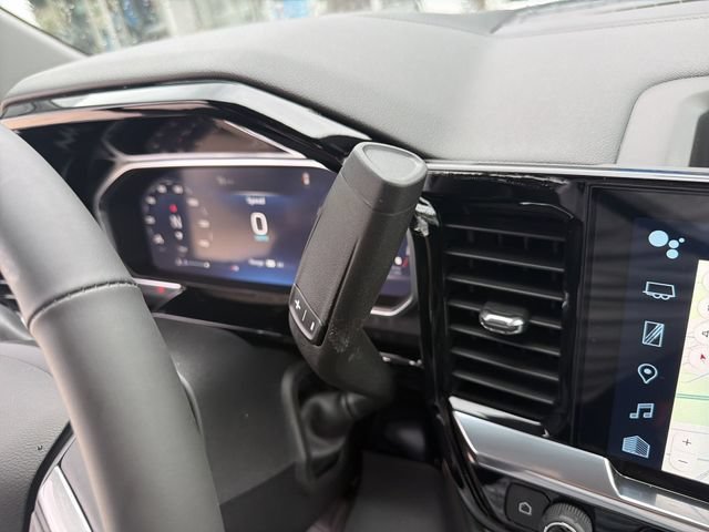 New 2026 Summit White Chevrolet LT (2FL) image 21