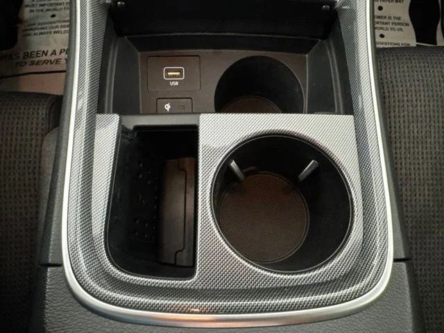 Certified Used 2022 Shimmering Silver Pearl Hyundai SEL image 17