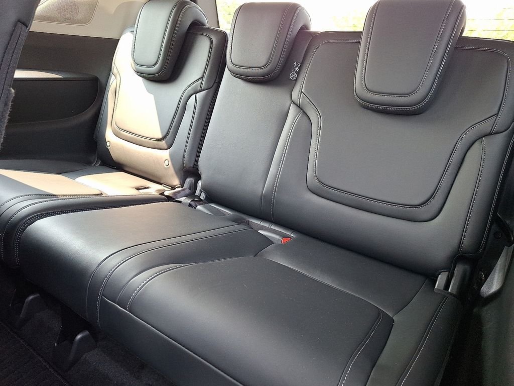 Used 2026 White INFINITI PURE image 7