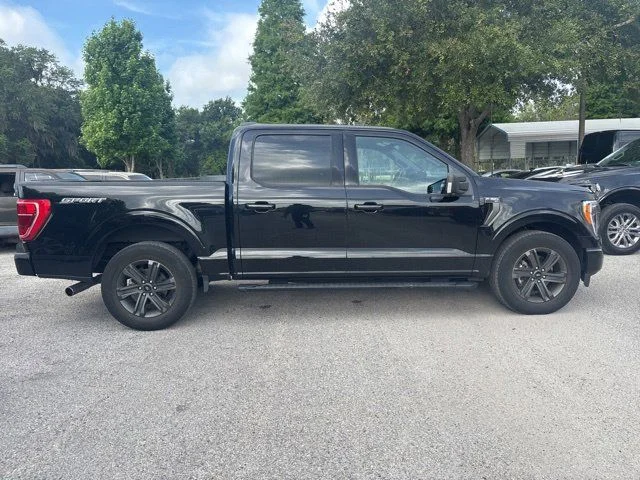 Used 2023 Black Ford XLT image 4