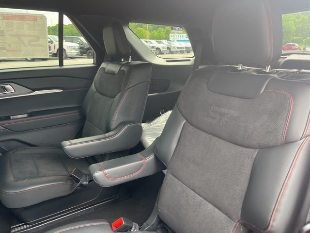 New 2025 Rapid Red Metallic Tinted Clearcoat Ford ST image 14