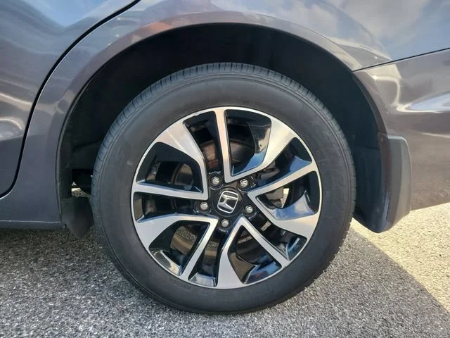 Used 2015  Honda EX image 8