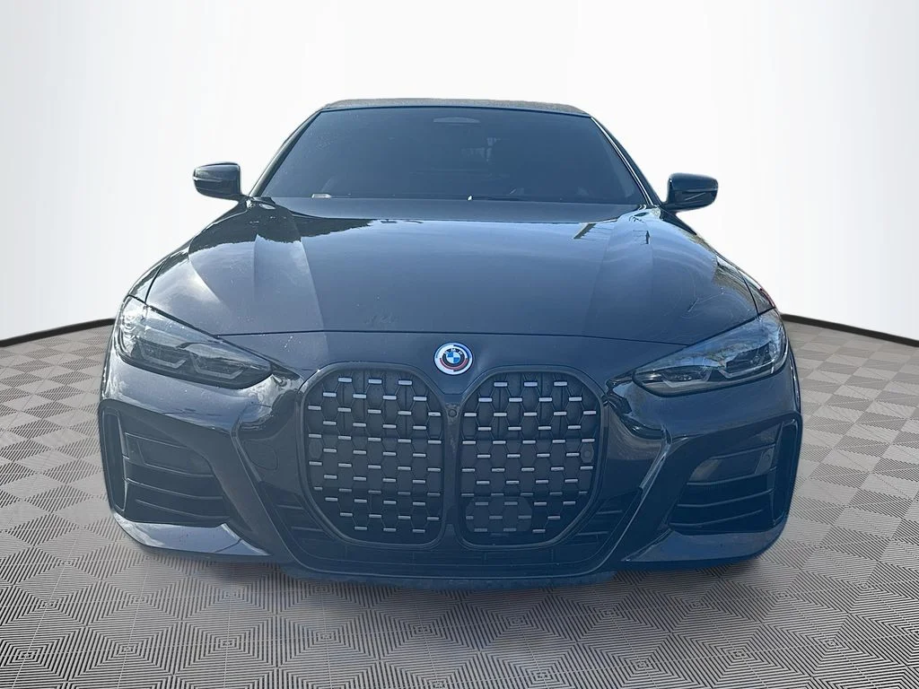 Used 2023 Black BMW M440i image 2