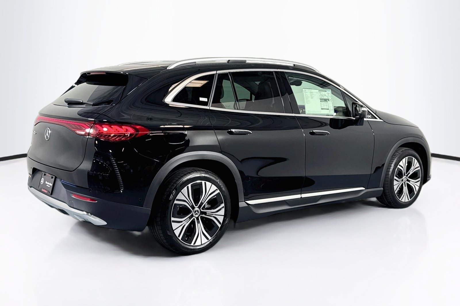New 2027 Black Mercedes-Benz EQE 320+ image 5