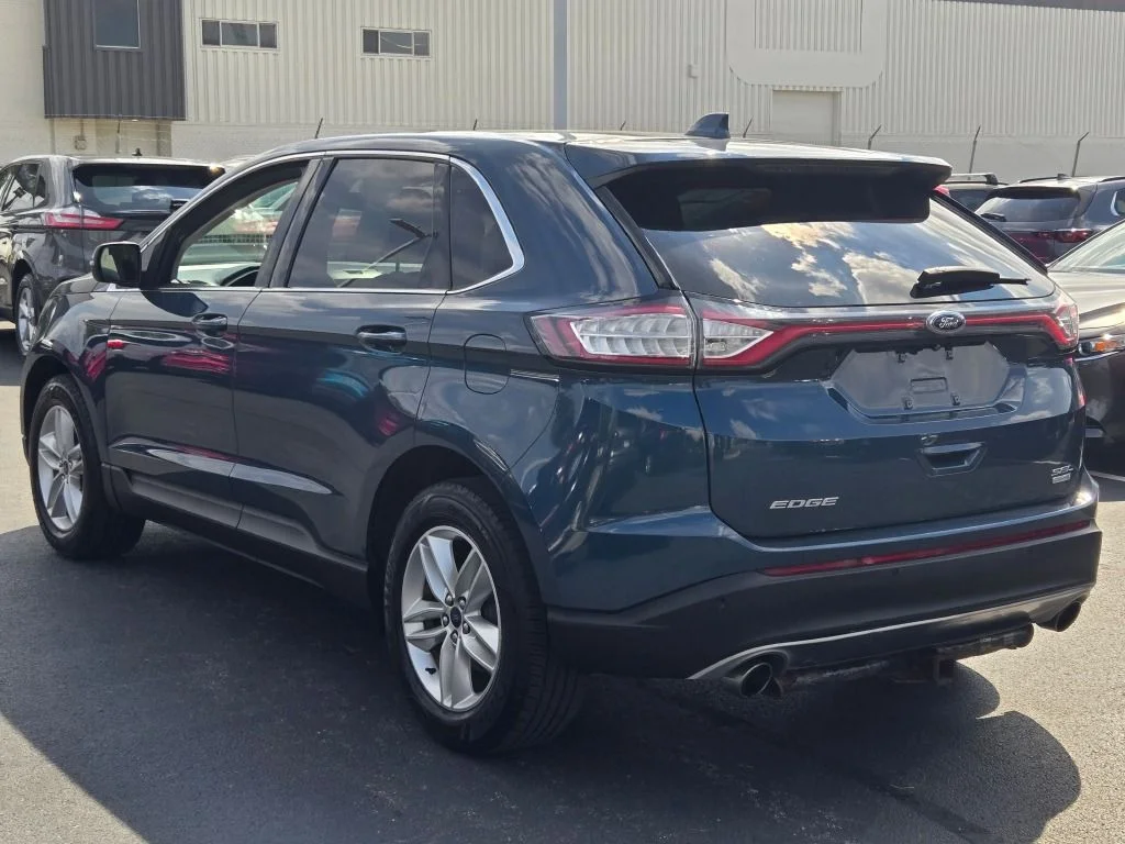 Used 2016 Blue Ford SEL image 14