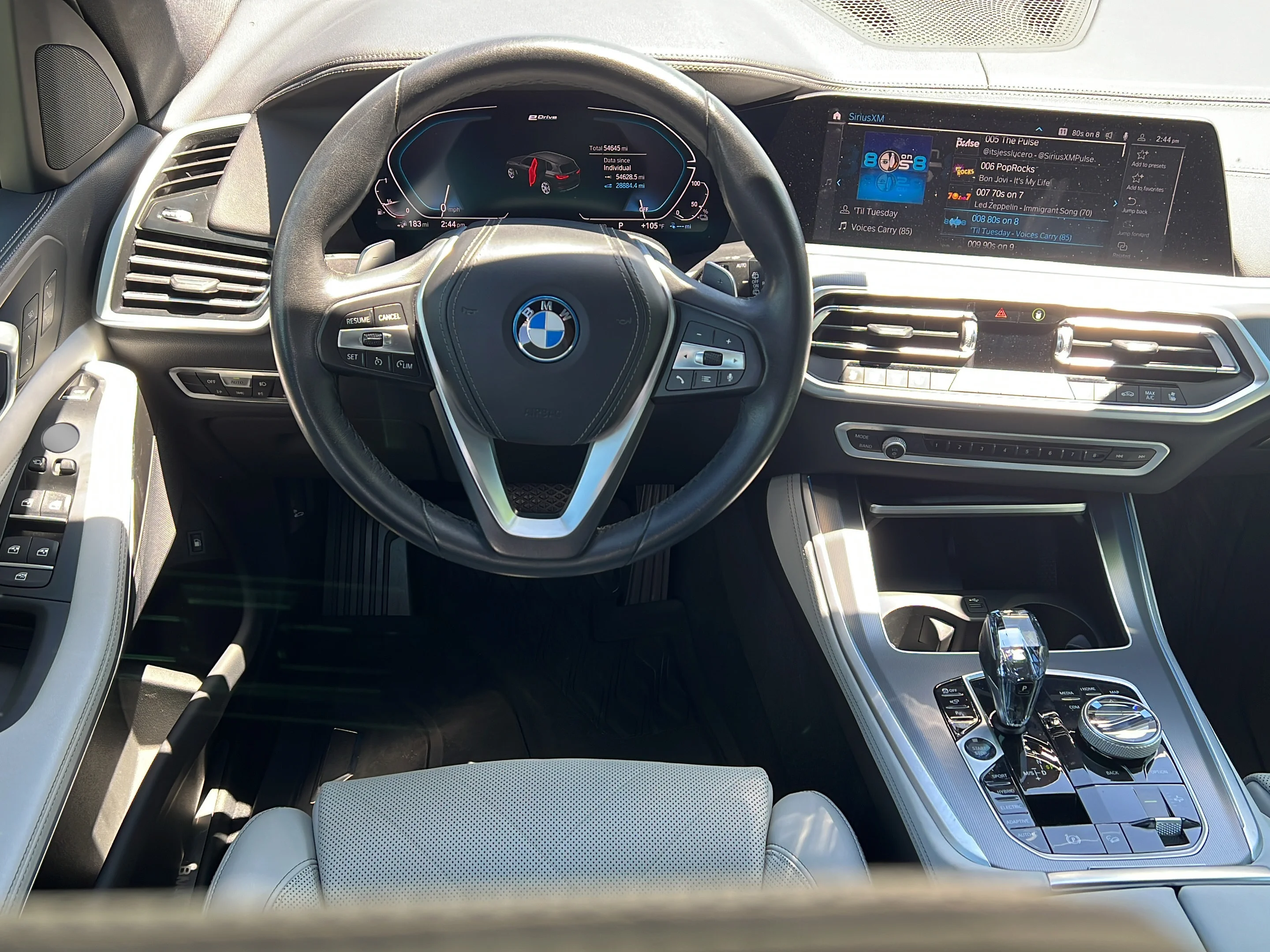Used 2023 Alpine White BMW xDrive45e image 15