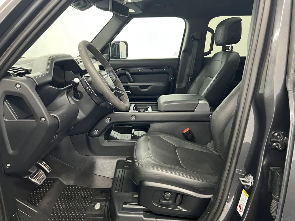 Used 2023 Carpathian Grey Premium Metallic Land Rover V8 AWD Carpathian Edition image 4