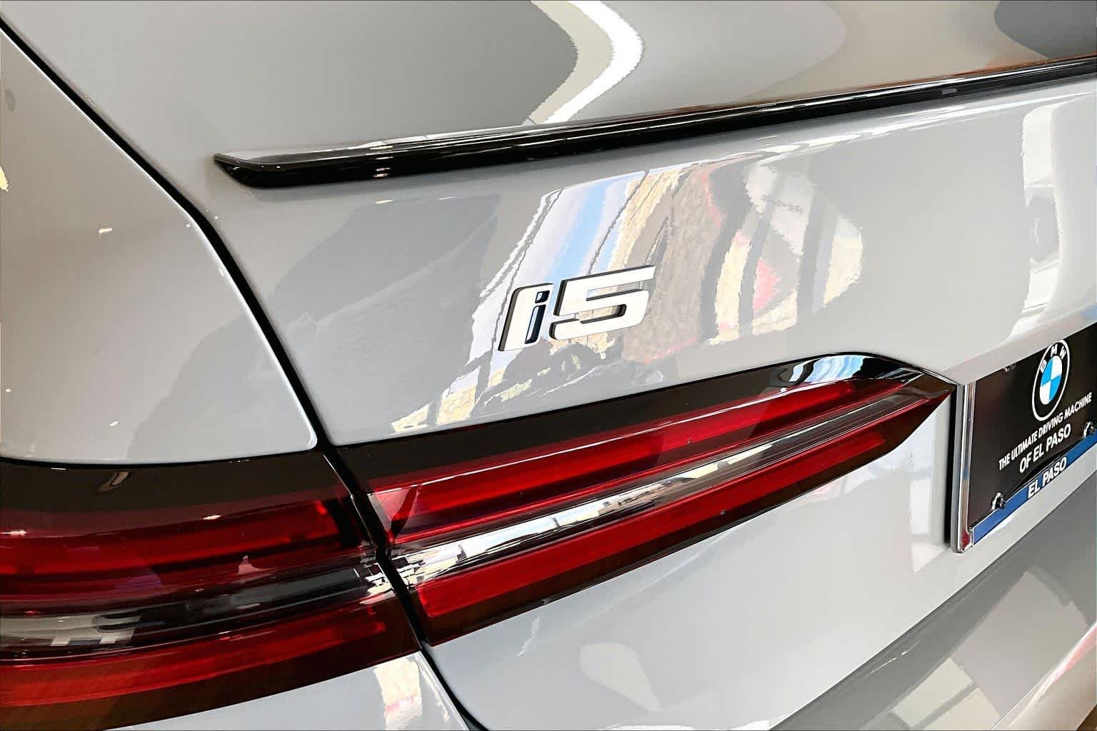 2026 BMW i5 40 - Photo 15
