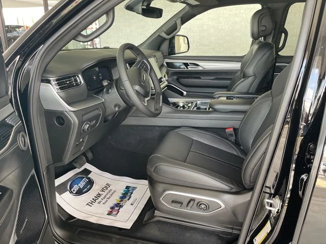 New 2026 High Gloss Black Exterior Paint Jeep Limited Altitude image 12