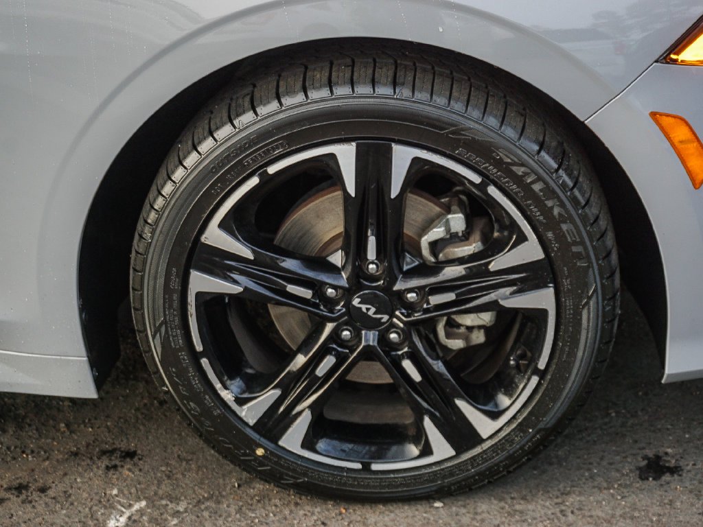 Used 2024 Gray Kia GT-Line image 10