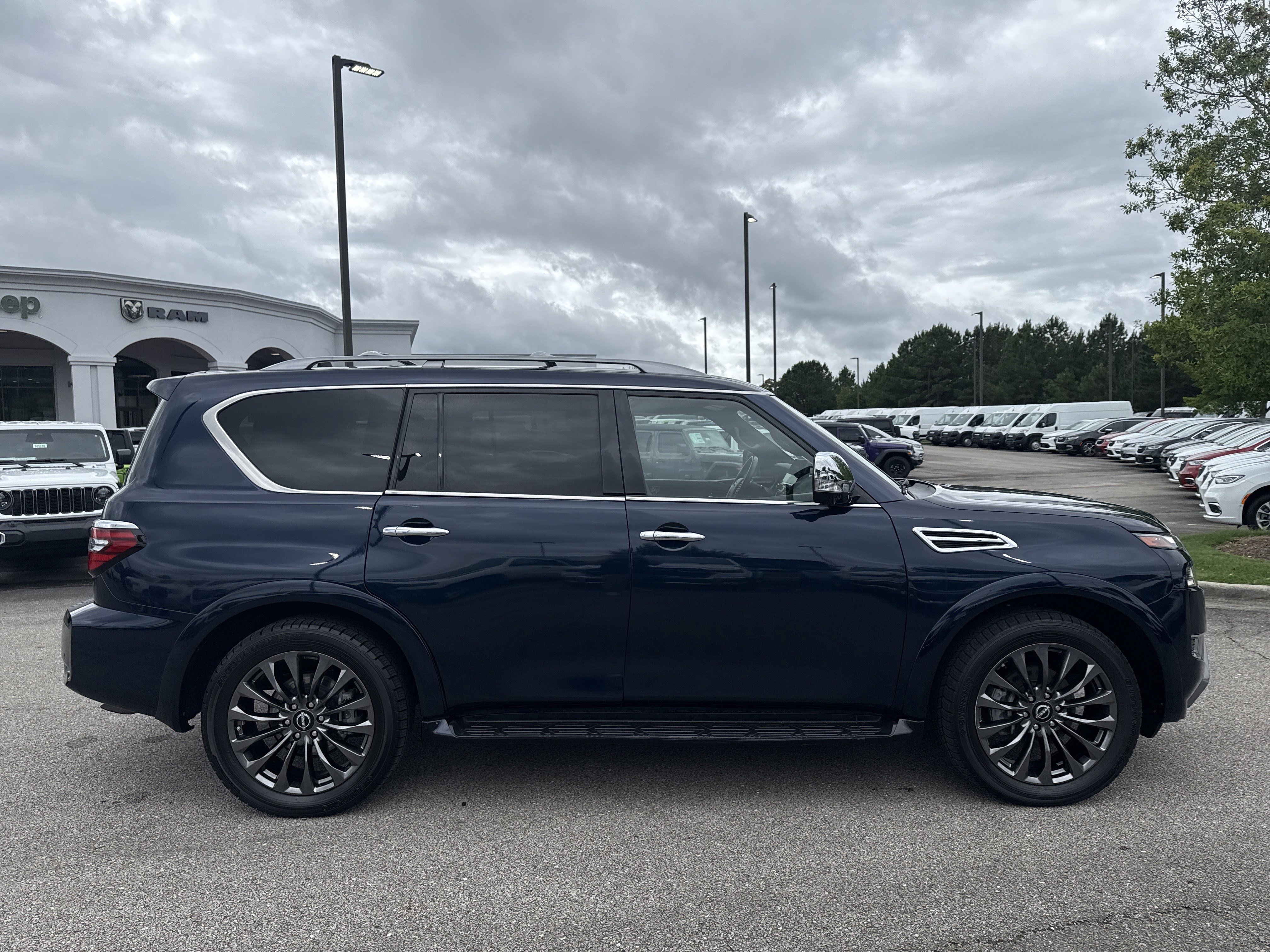 Used 2023 Hermosa Blue Pearl Nissan Platinum image 8