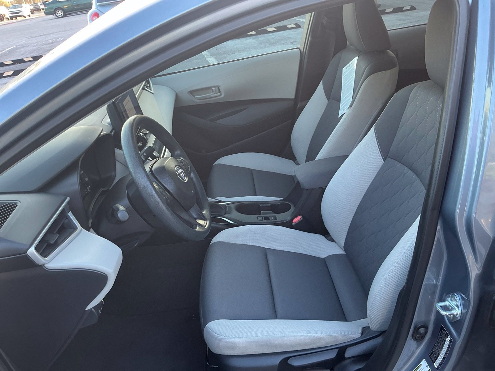 Used 2025  Toyota LE image 12