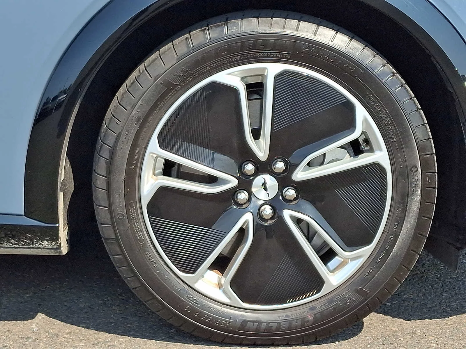 Used 2023 Vapor Blue Ford Premium image 8