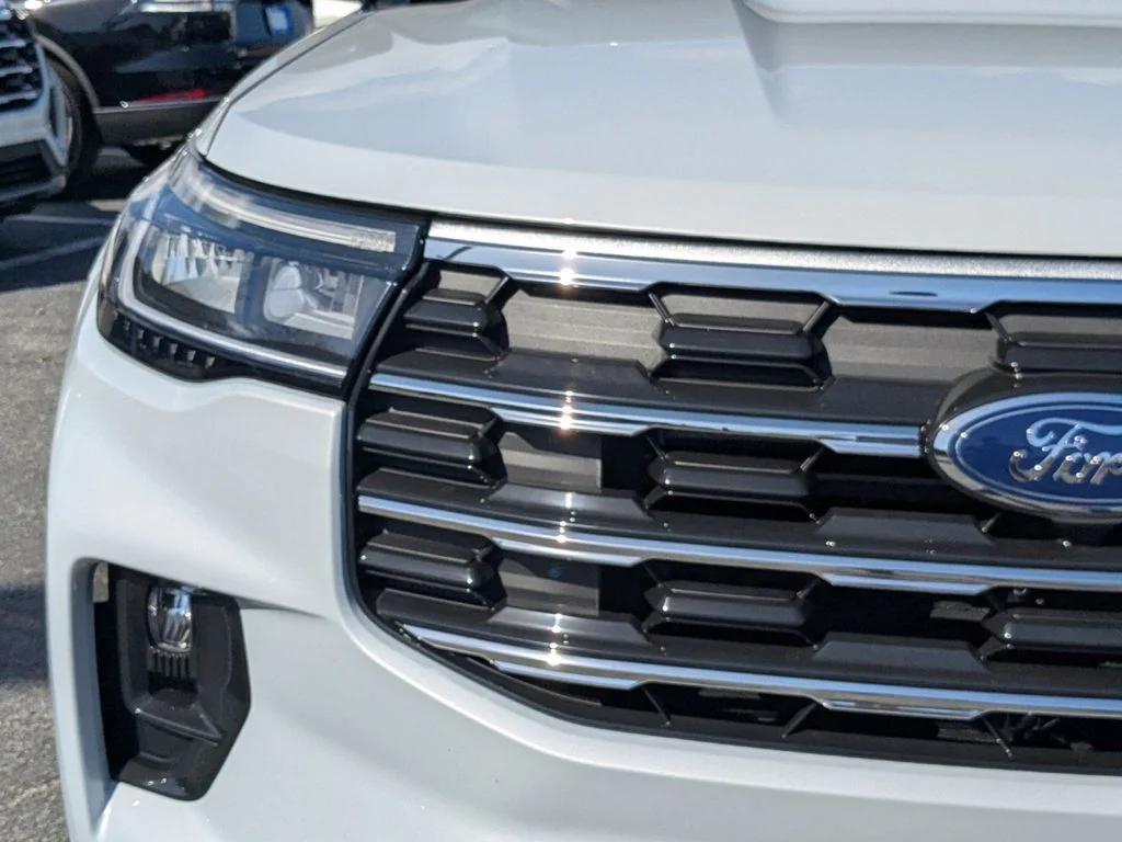 New 2026 Space White Metallic Ford Active image 10