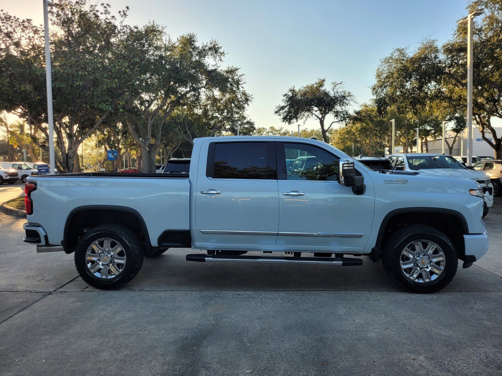 New 2026 Polar White Tricoat Chevrolet High Country image 8