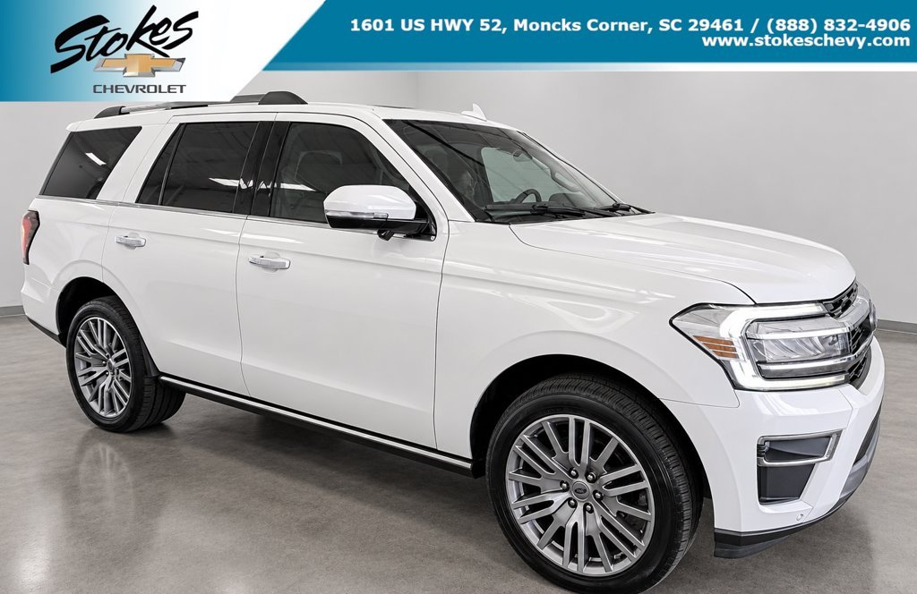 Used 2023 White Ford Limited image 1