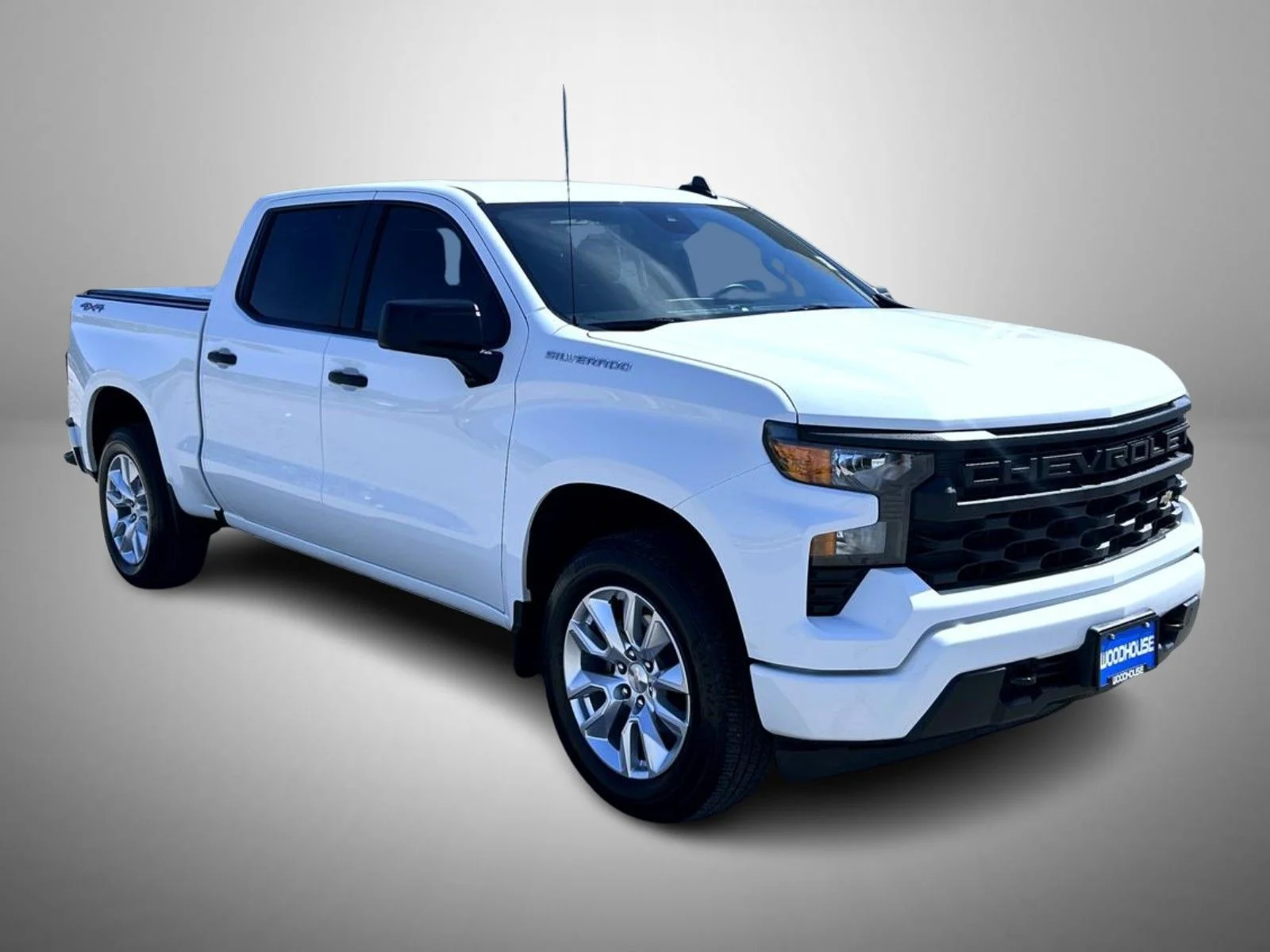 2024 Chevrolet Silverado 1500 Custom - Photo 3