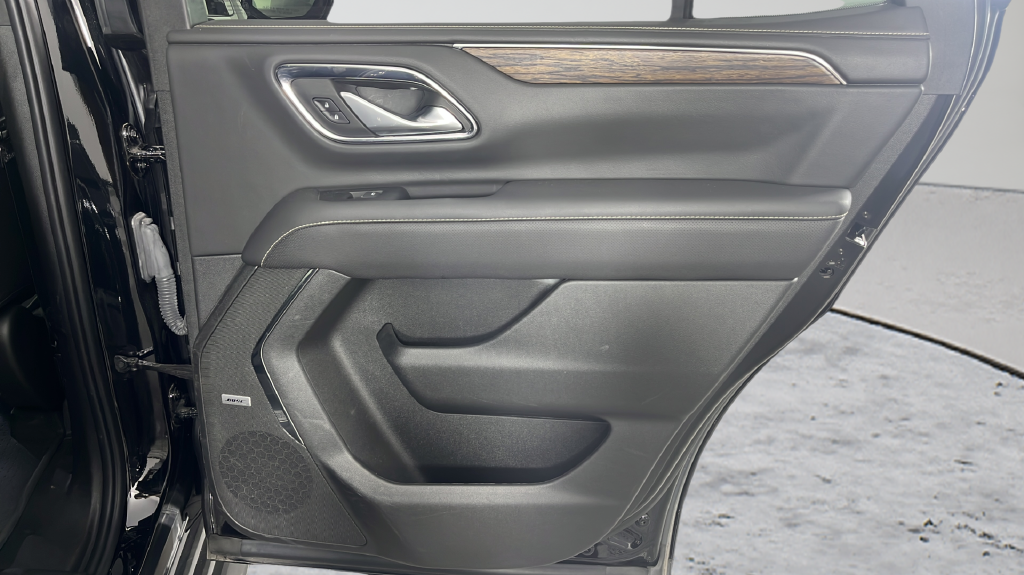 Used 2022 Black Chevrolet Premier image 14
