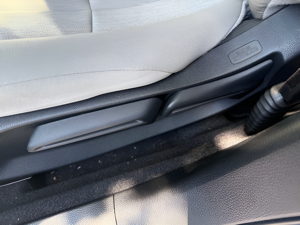Used 2025 Gray Honda LX image 10